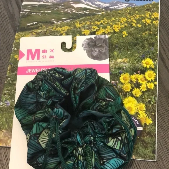 Jewelry Sac - Picture 7 of 7